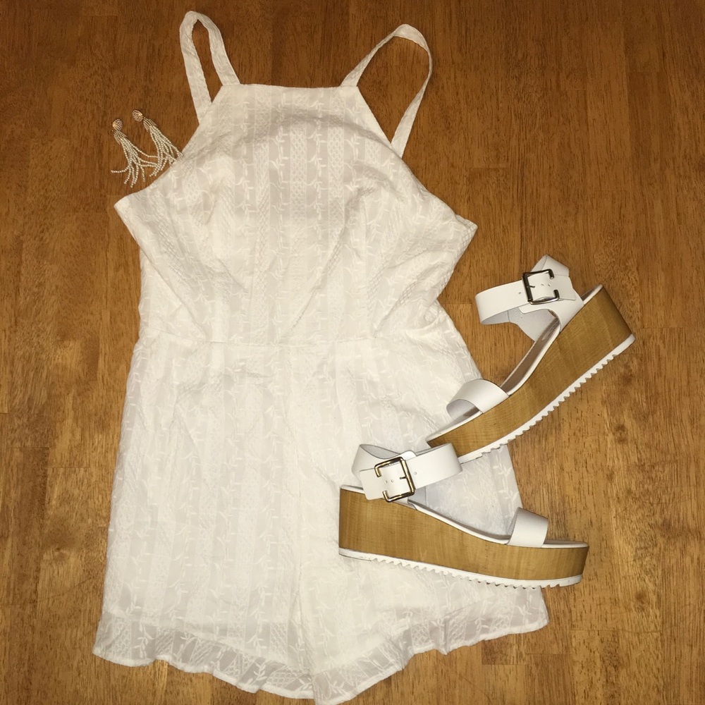 Kendall & Kylie Romper Size M